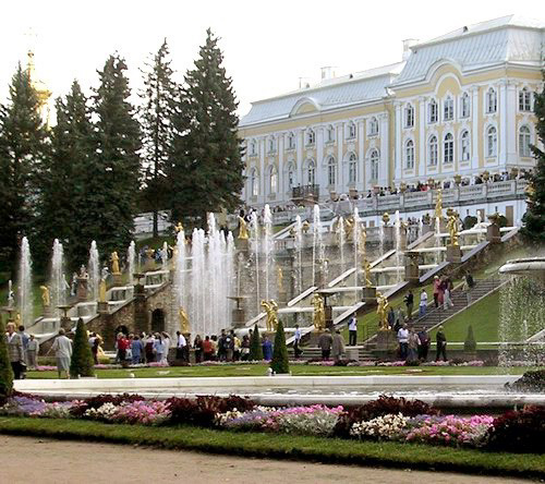 56- Fountains with Golden Statues in Petergof