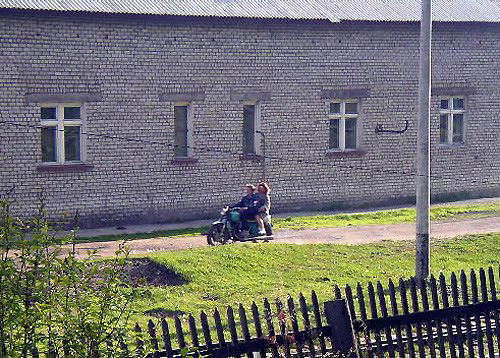 031- The locals Commute on Motorcycles