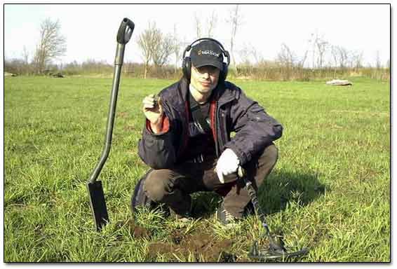 Ingvar with His Cion Find